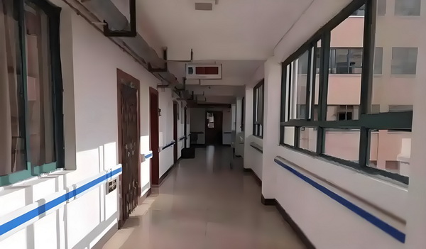 狂妃临世：凤傲苍穹斗异世